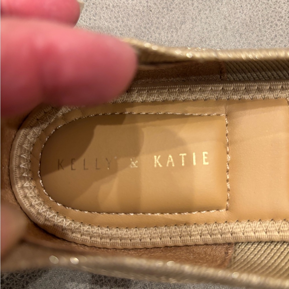 Kelly & Katie Gold-Tone Beige Ballet Flats with Bow Accent - Picture 3 of 5